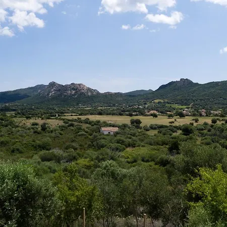 15 Min Da Olbia Green Country Apartment Porto San Paolo (Sardinia)